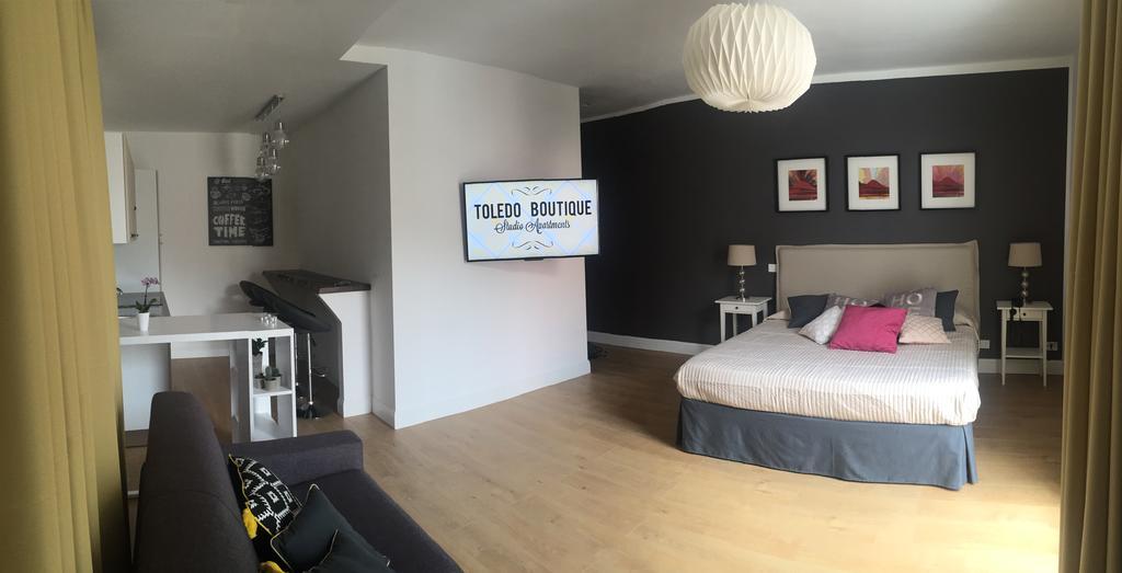 Toledo Boutique Studio Apartments Napoli Ngoại thất bức ảnh