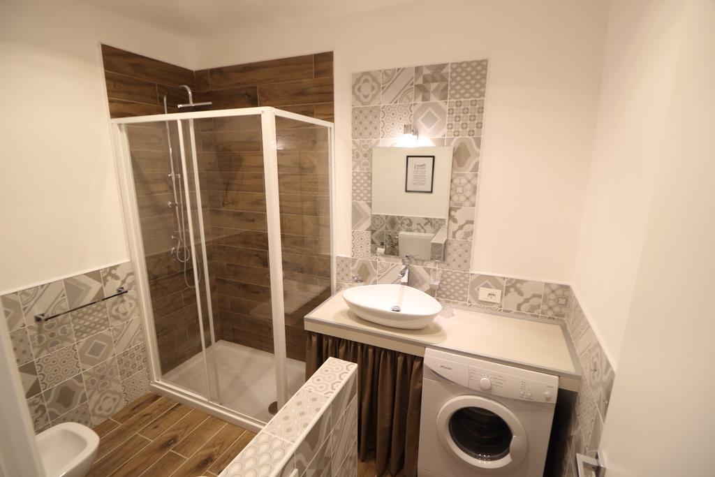 Toledo Boutique Studio Apartments Napoli Ngoại thất bức ảnh